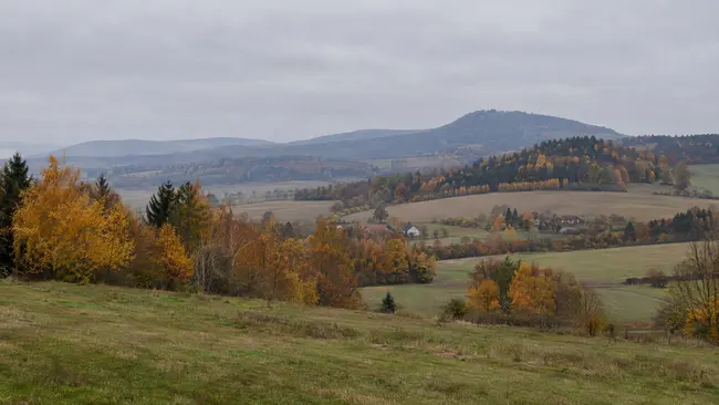V neděli bude v Česku zataženo, teploty odpoledne vystoupí na 13 až 18 °C