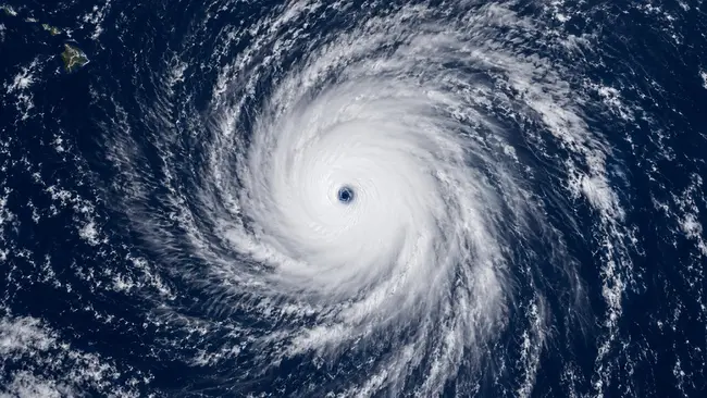 Silné El Niño roztáčí hurikány v Pacifiku. Atlantik přitom zcela utichl